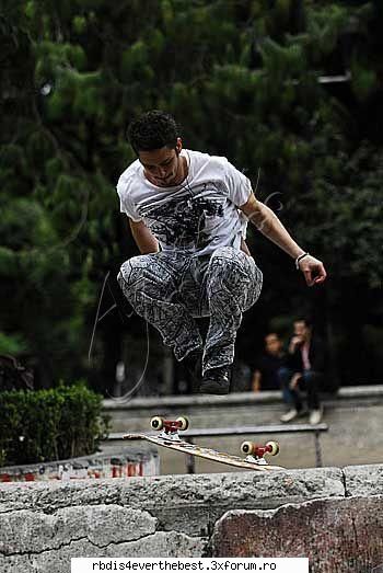 ucker skate-u aici punem poze chris skat-u