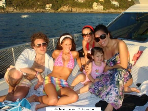 (*_*)poze any(*_*) familia perfecta ... super dragutza ana pau